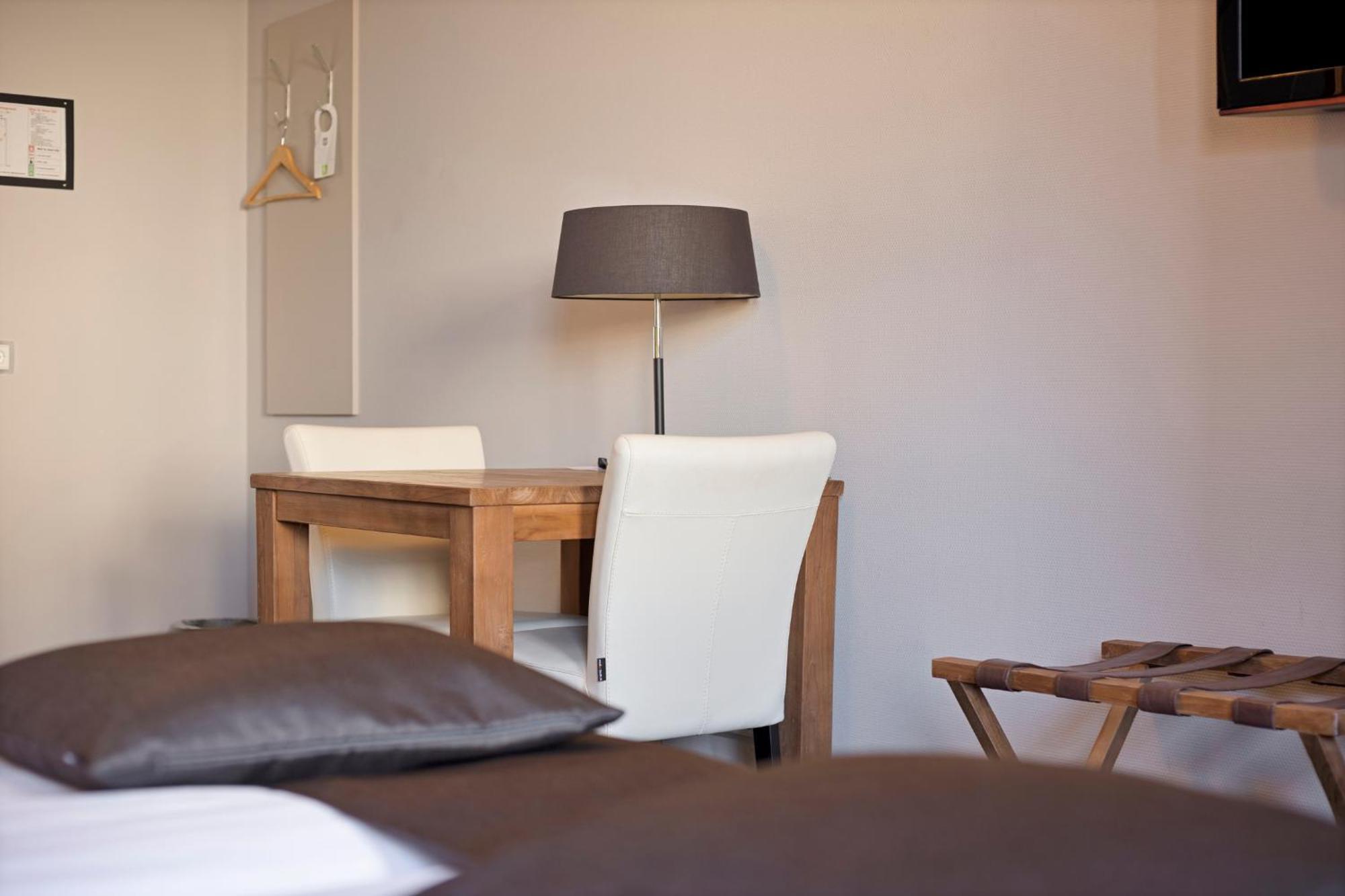 Hunzego Hotel Uithuizermeeden Ngoại thất bức ảnh